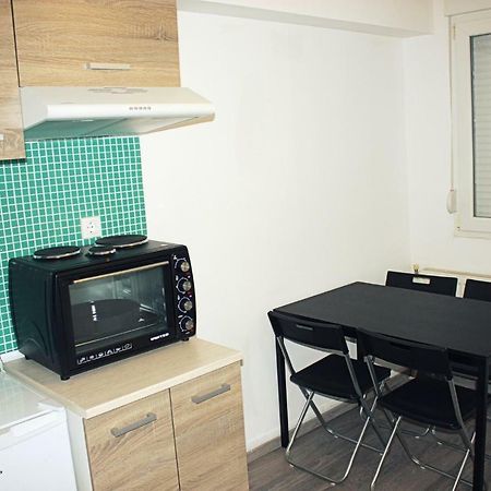 Nei Epivates Rental Rooms 50M From The Beach 네오이 에피바타이 외부 사진