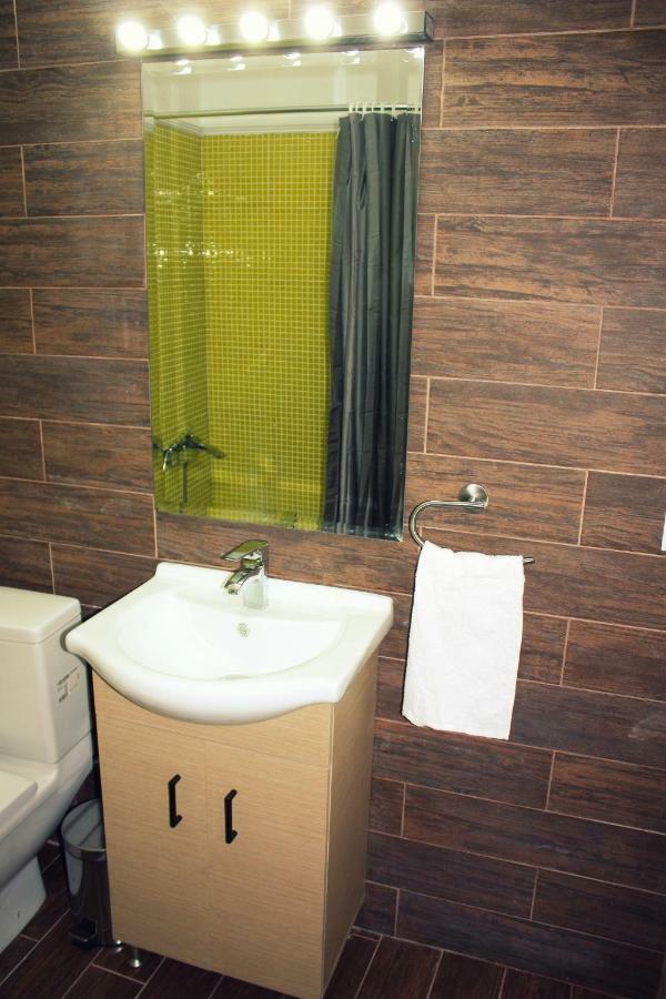 Nei Epivates Rental Rooms 50M From The Beach 네오이 에피바타이 외부 사진