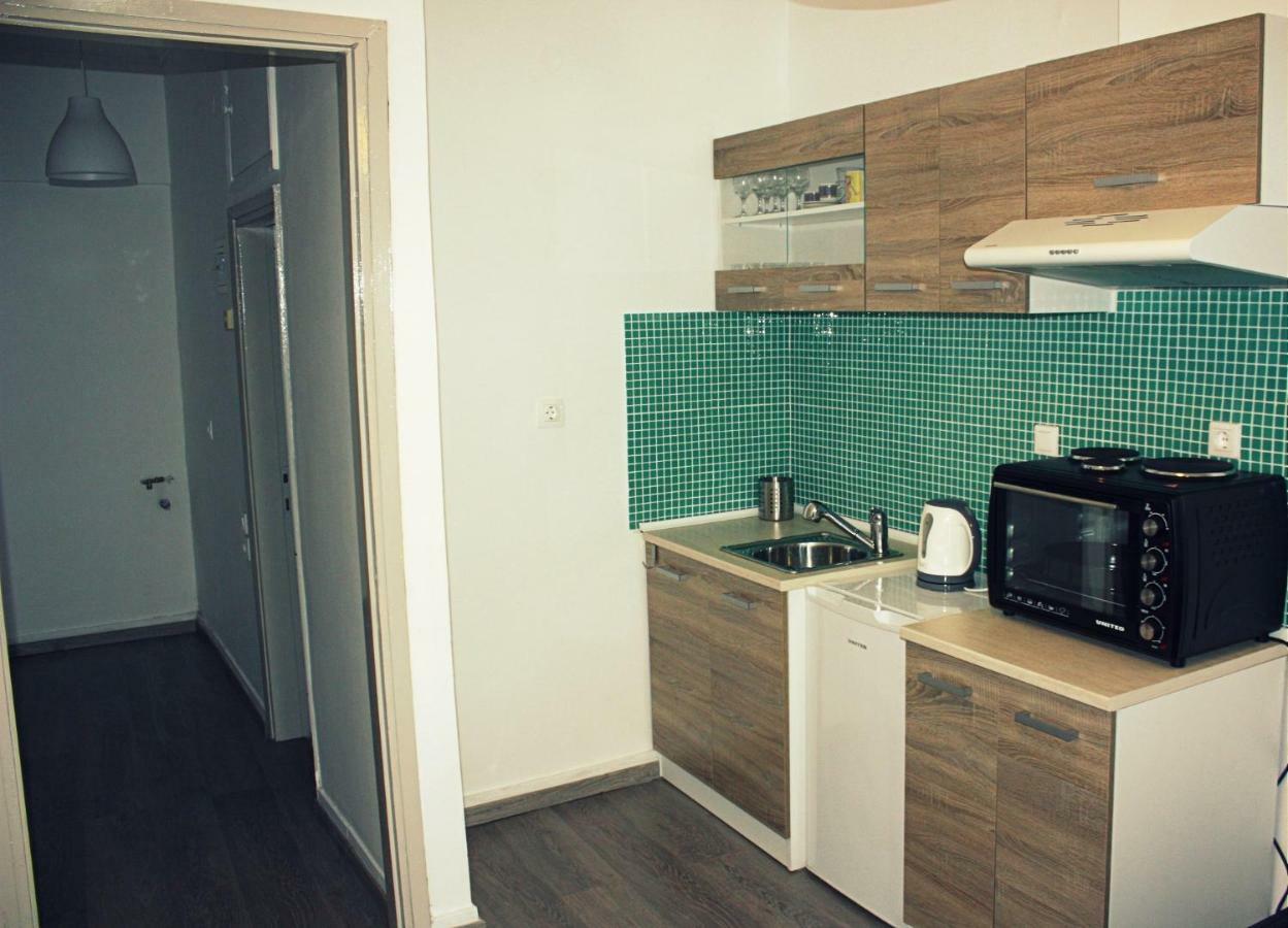 Nei Epivates Rental Rooms 50M From The Beach 네오이 에피바타이 외부 사진